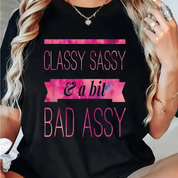 Tops - Trendy Black and Pink Slogan Tee